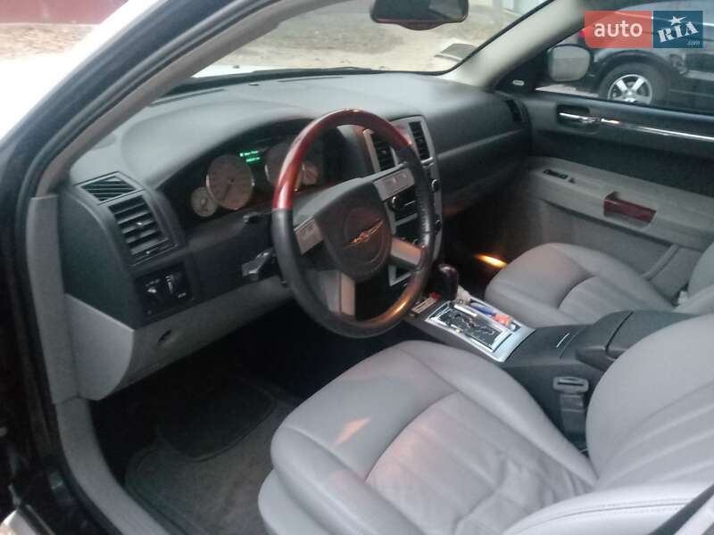 Седан Chrysler 300C 2005 в Николаеве фото 5 Седан Chrysler 300C 2005 в Николаеве