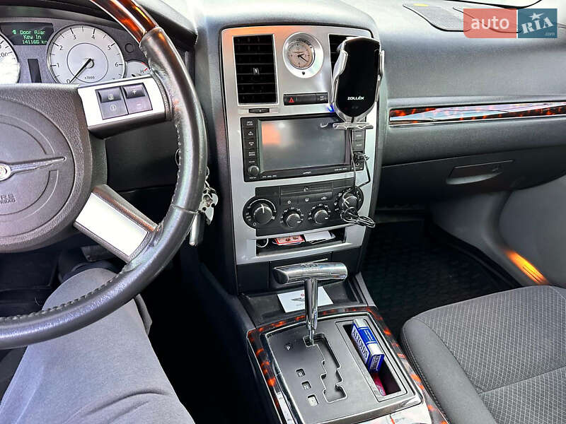 Седан Chrysler 300C 2008 в Одесі