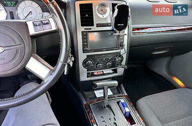 Седан Chrysler 300C 2008 в 