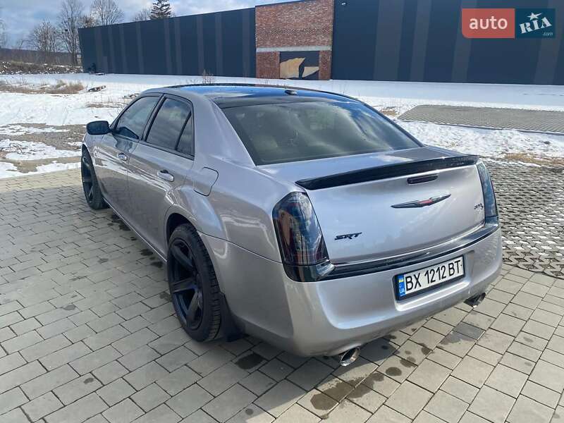 Седан Chrysler 300C 2012 в Хмельницком