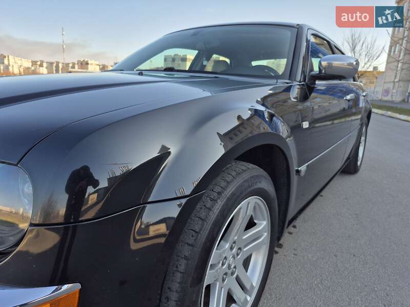 Седан Chrysler 300C 2005 в Херсоні