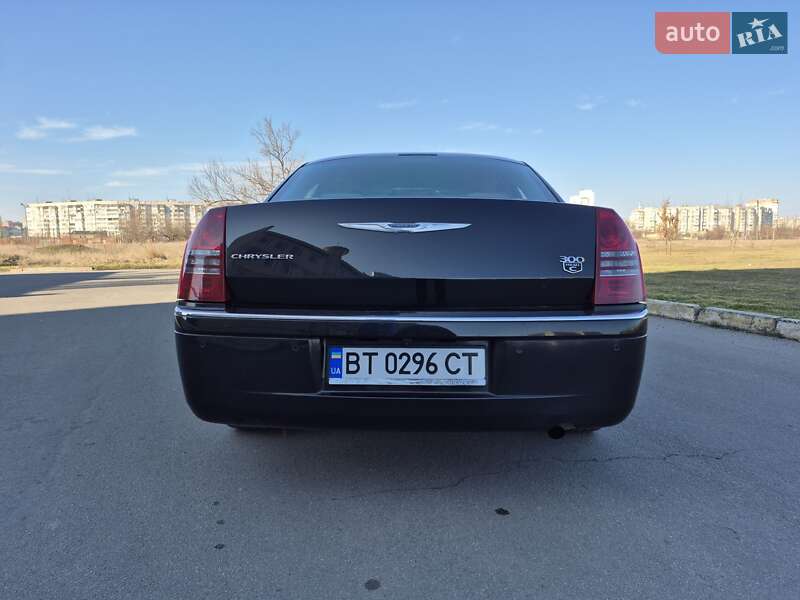 Седан Chrysler 300C 2005 в Херсоні