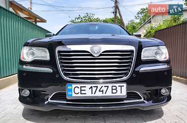 Седан Chrysler 300C 2012 в 