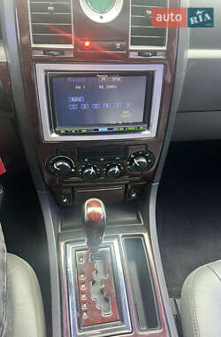 Седан Chrysler 300C 2004 в 