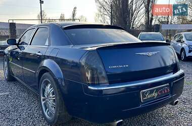 Седан Chrysler 300C 2006 в 