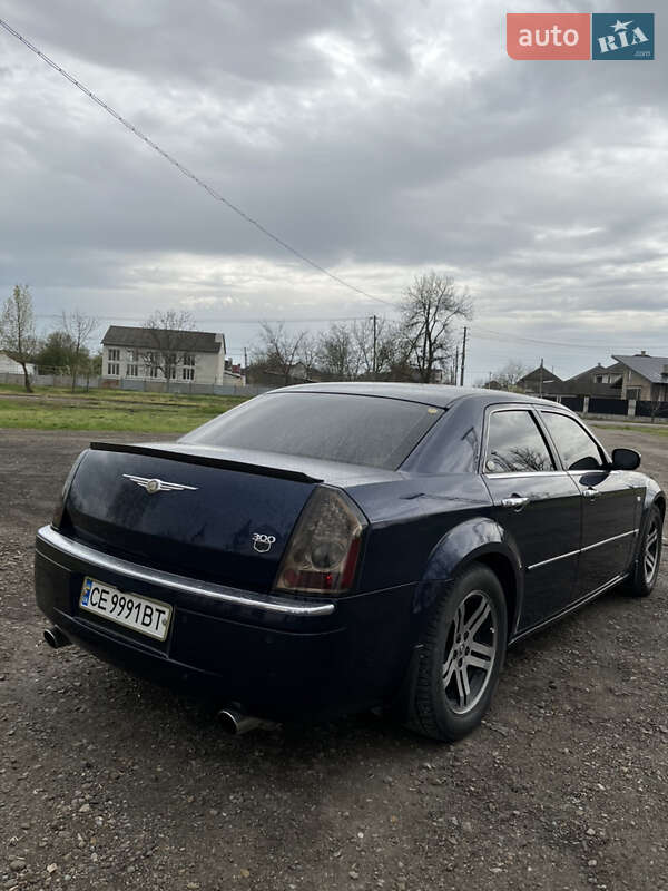 Седан Chrysler 300C 2005 в Черновцах