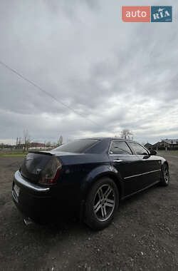 Седан Chrysler 300C 2005 в 