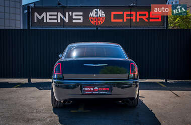 Седан Chrysler 300C 2004 в 