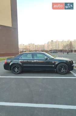 Седан Chrysler 300C 2005 в 