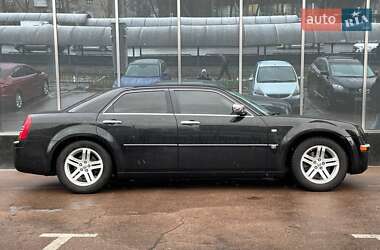 Седан Chrysler 300C 2005 в 