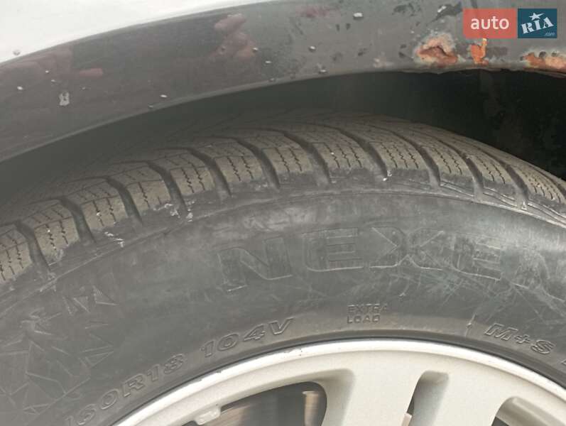 Седан Chrysler 300C 2006 в Дрогобичі