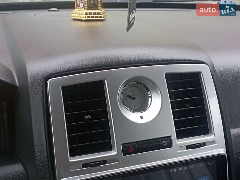 Седан Chrysler 300C 2006 в Дрогобичі