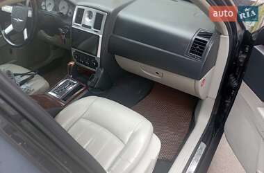 Седан Chrysler 300C 2006 в 