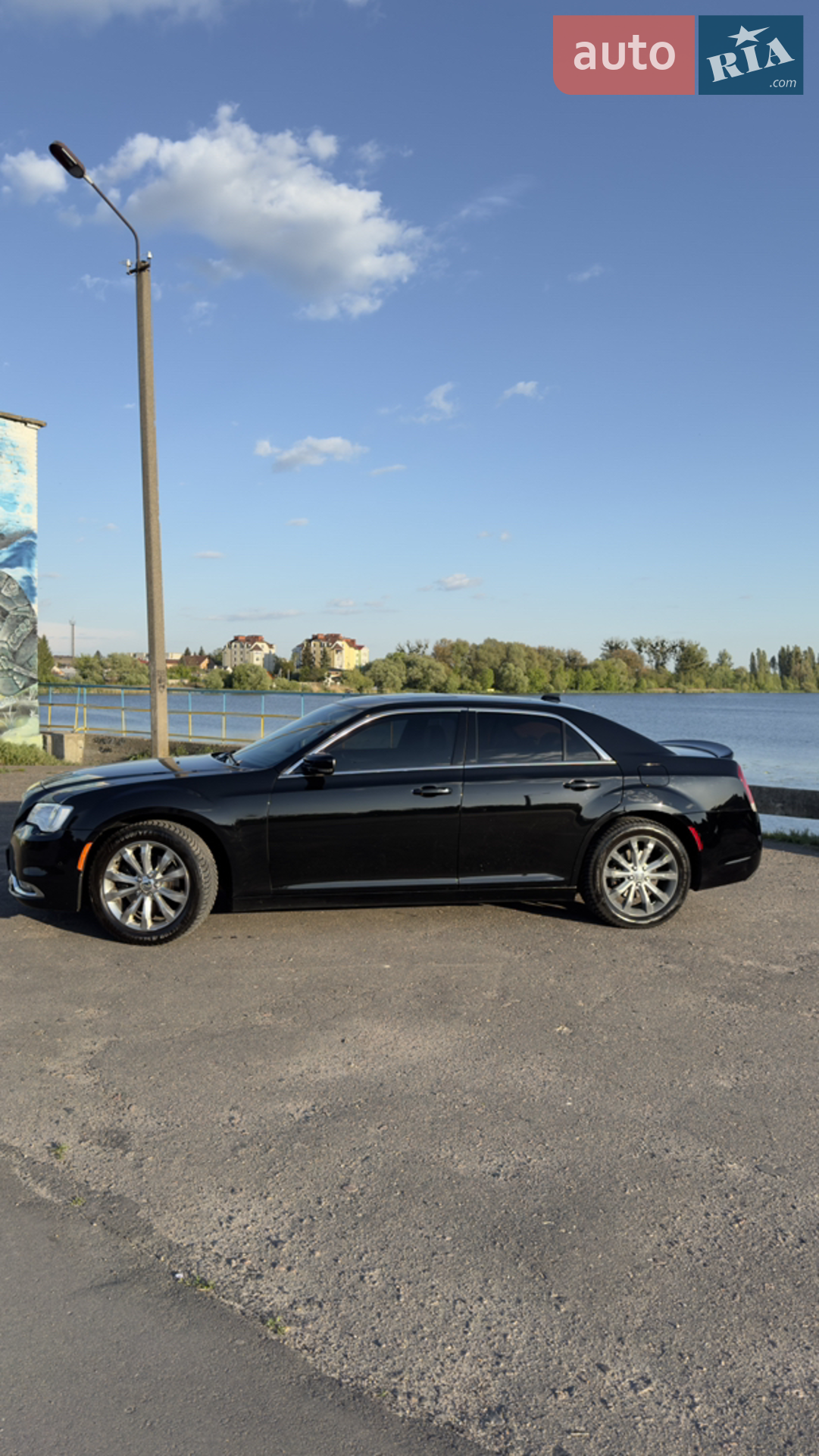 2016 Chrysler 300C - мініатюра 2
