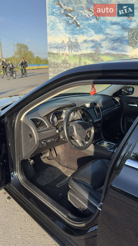 Седан Chrysler 300C 2016 в Ковеле