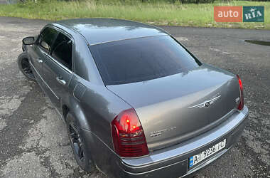 Седан Chrysler 300C 2006 в 