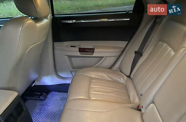 Седан Chrysler 300C 2006 в 