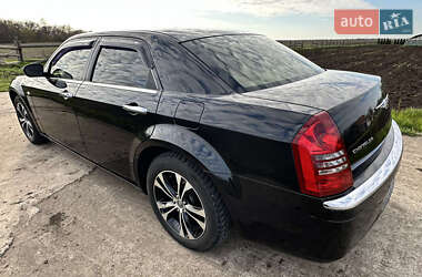 Седан Chrysler 300C 2005 в 