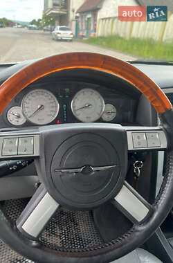 Седан Chrysler 300C 2004 в 