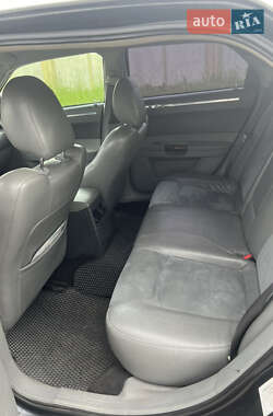 Седан Chrysler 300C 2004 в 