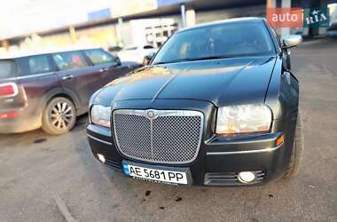 Седан Chrysler 300C 2005 в Кривому Розі
