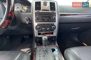 Седан Chrysler 300C 2008 в 