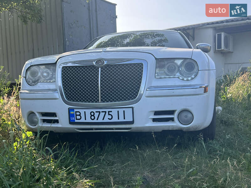 Седан Chrysler 300C 2005 в 