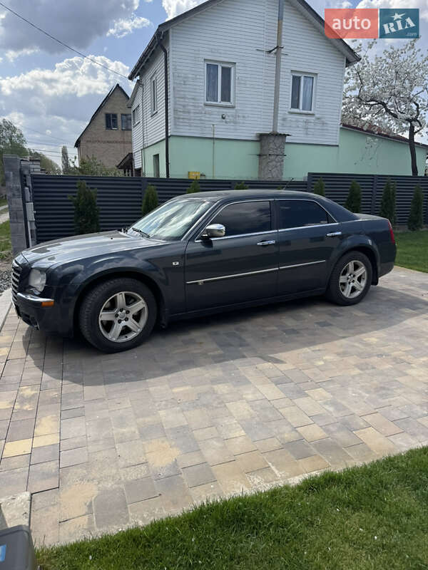 Седан Chrysler 300C 2008 в 