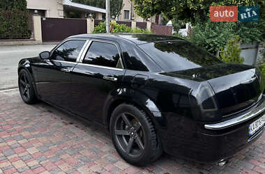 Седан Chrysler 300C 2004 в 