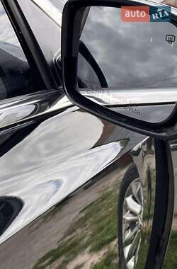 Седан Chrysler 300C 2017 в 