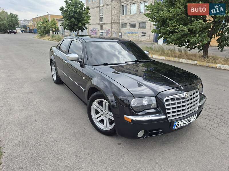 Седан Chrysler 300C 2005 в Херсоне