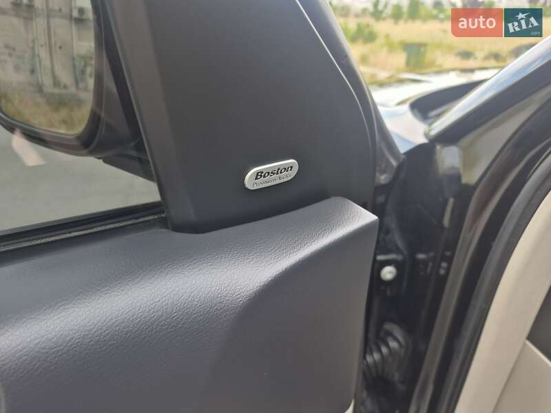 Седан Chrysler 300C 2005 в Херсоне