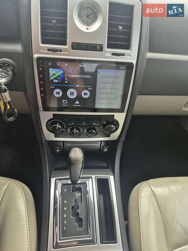 Седан Chrysler 300C 2005 в Херсоне