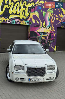 Седан Chrysler 300C 2004 в 