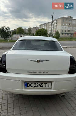 Седан Chrysler 300C 2004 в 