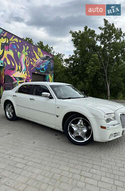Седан Chrysler 300C 2004 в 