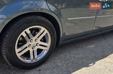Седан Chrysler 300C 2006 в 
