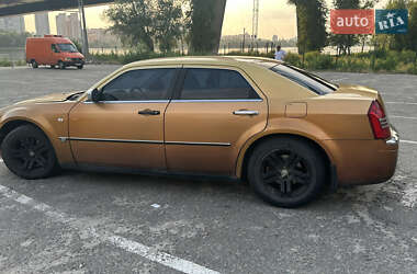 Седан Chrysler 300C 2005 в 