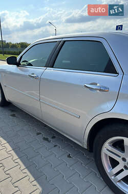 Седан Chrysler 300C 2005 в 