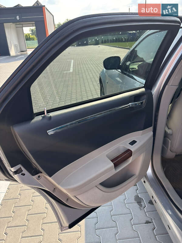 Седан Chrysler 300C 2005 в Вінниці