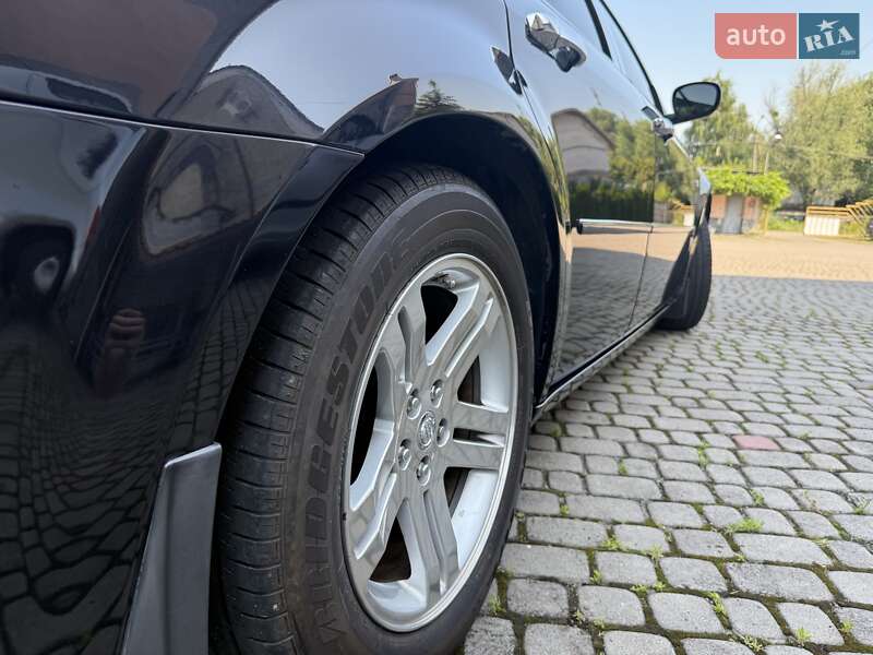 Седан Chrysler 300C 2006 в Шептицькому
