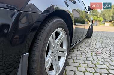 Седан Chrysler 300C 2006 в 
