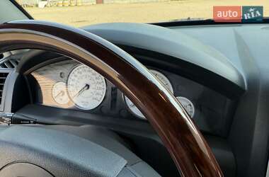 Седан Chrysler 300C 2006 в 