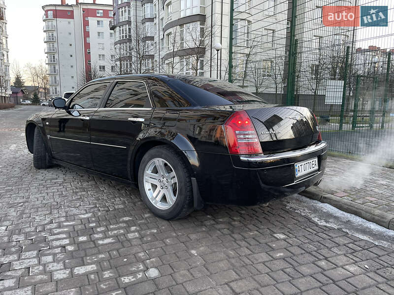 Седан Chrysler 300C 2007 в Івано-Франківську