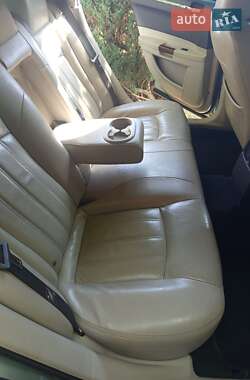 Седан Chrysler 300C 2004 в 