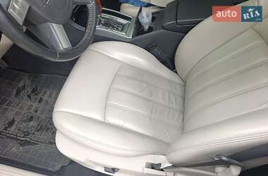 Седан Chrysler 300C 2006 в 