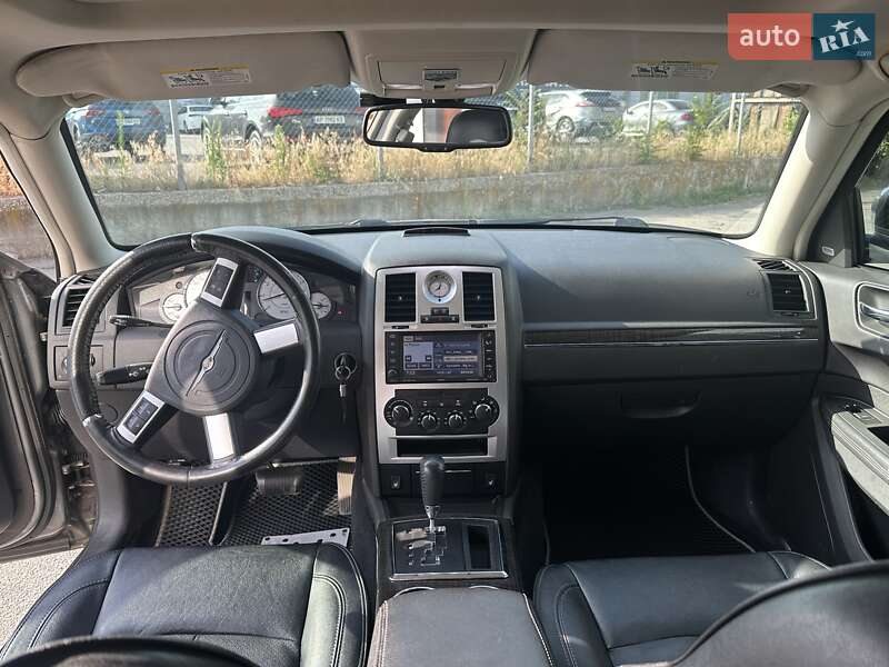Седан Chrysler 300C 2009 в Запорожье