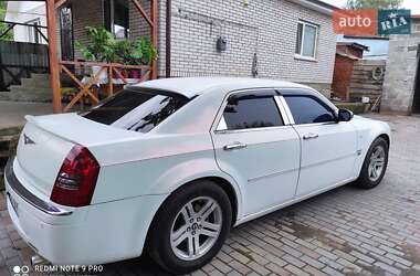 Седан Chrysler 300C 2005 в Гайсине
