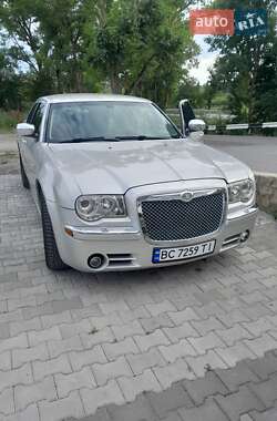 Седан Chrysler 300C 2006 в Новоднестровске