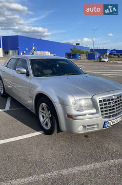 Седан Chrysler 300C 2005 в Рівному